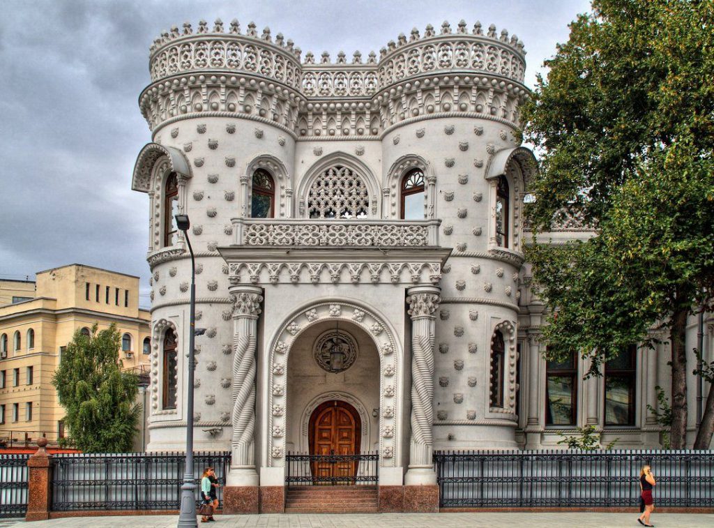 Спрятанный» дом на Тверской